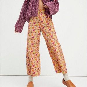 Free People Floral Menocra Cropped Pants Size 6